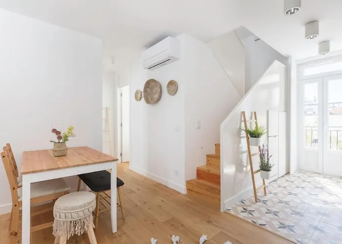 דירה Charming Duplex With Portuguese Soul